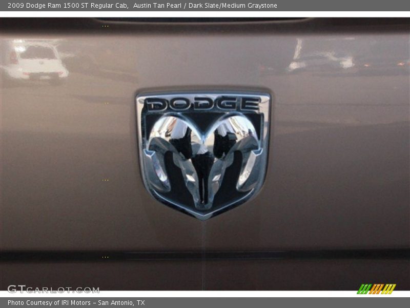 Austin Tan Pearl / Dark Slate/Medium Graystone 2009 Dodge Ram 1500 ST Regular Cab