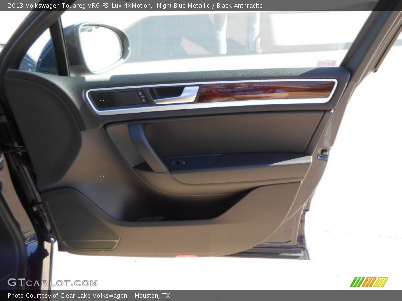 Night Blue Metallic / Black Anthracite 2013 Volkswagen Touareg VR6 FSI Lux 4XMotion