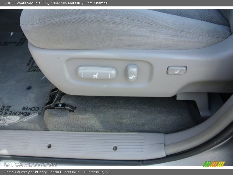 Silver Sky Metallic / Light Charcoal 2005 Toyota Sequoia SR5