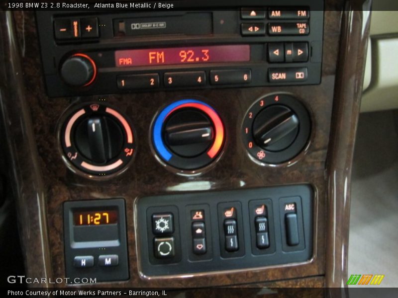 Controls of 1998 Z3 2.8 Roadster