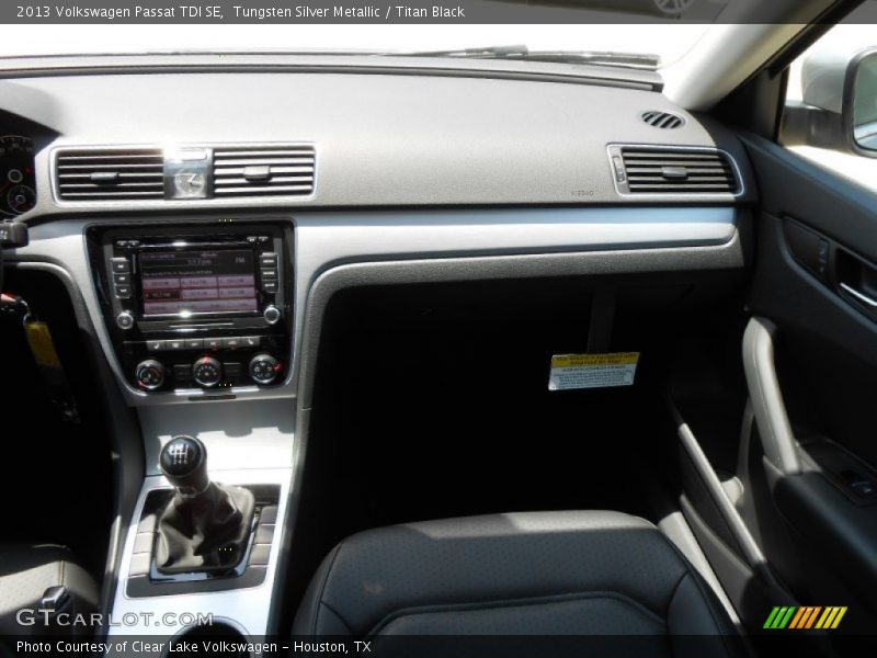 Tungsten Silver Metallic / Titan Black 2013 Volkswagen Passat TDI SE