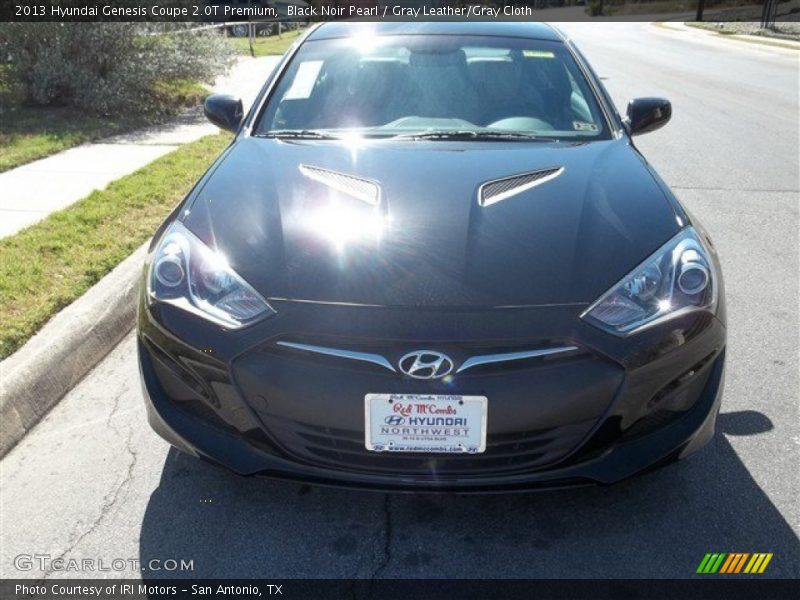 Black Noir Pearl / Gray Leather/Gray Cloth 2013 Hyundai Genesis Coupe 2.0T Premium
