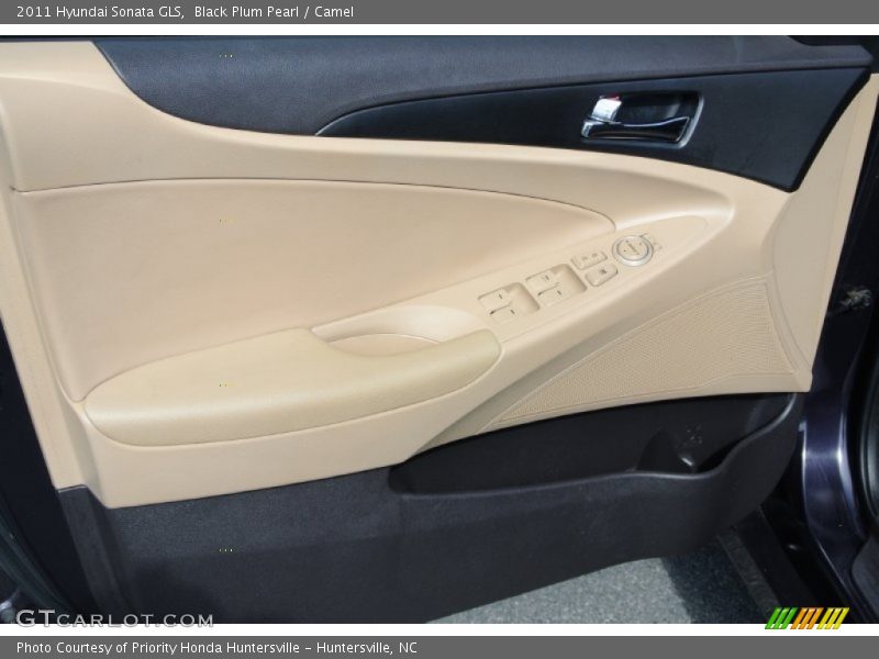 Black Plum Pearl / Camel 2011 Hyundai Sonata GLS