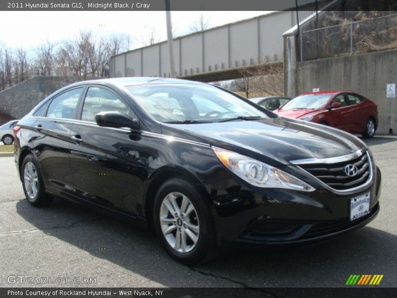 Midnight Black / Gray 2011 Hyundai Sonata GLS