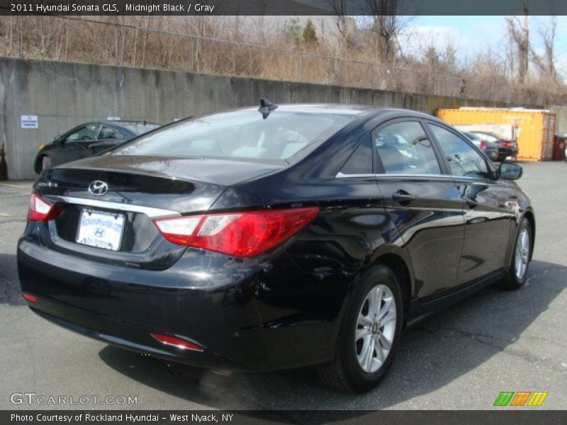 Midnight Black / Gray 2011 Hyundai Sonata GLS