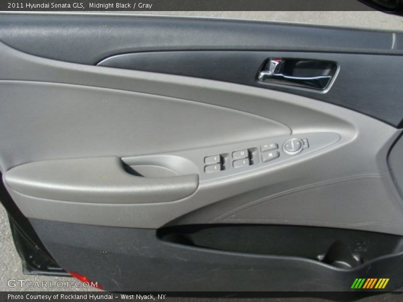 Midnight Black / Gray 2011 Hyundai Sonata GLS