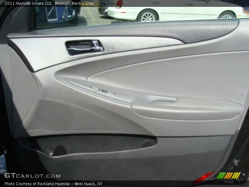 Midnight Black / Gray 2011 Hyundai Sonata GLS