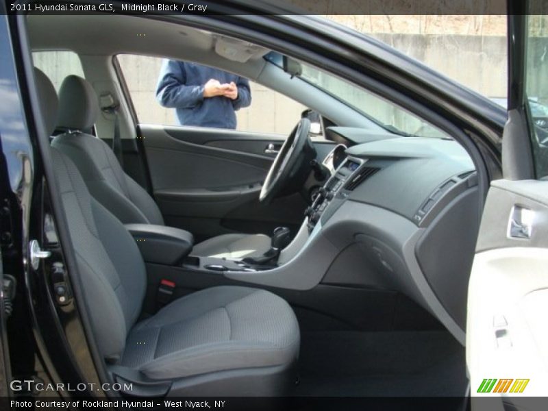 Midnight Black / Gray 2011 Hyundai Sonata GLS