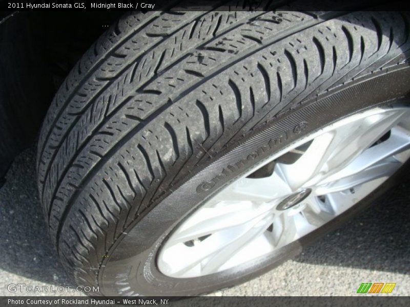 Midnight Black / Gray 2011 Hyundai Sonata GLS