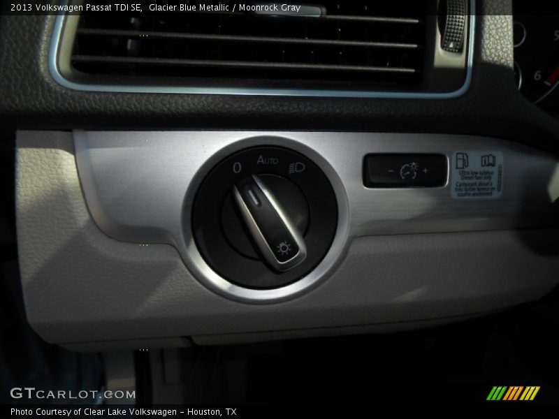 Glacier Blue Metallic / Moonrock Gray 2013 Volkswagen Passat TDI SE
