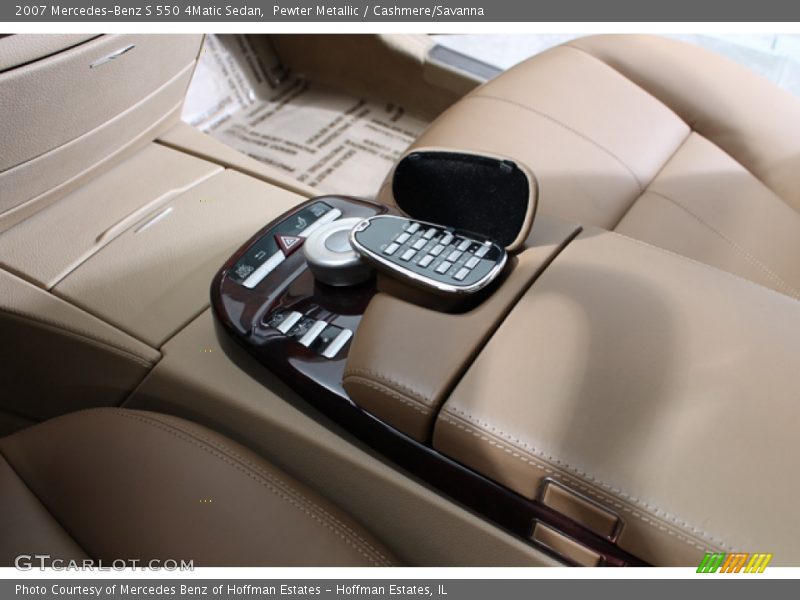 Controls of 2007 S 550 4Matic Sedan