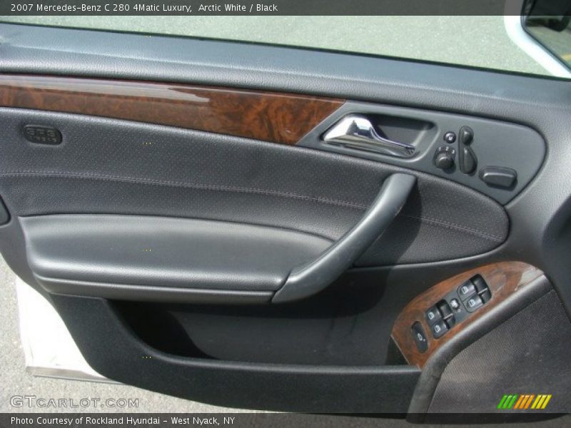 Arctic White / Black 2007 Mercedes-Benz C 280 4Matic Luxury