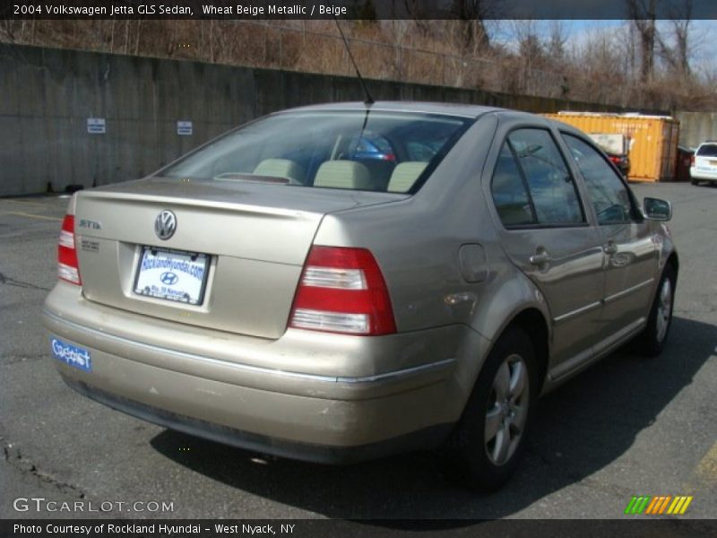 Wheat Beige Metallic / Beige 2004 Volkswagen Jetta GLS Sedan