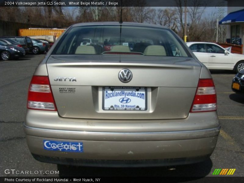 Wheat Beige Metallic / Beige 2004 Volkswagen Jetta GLS Sedan