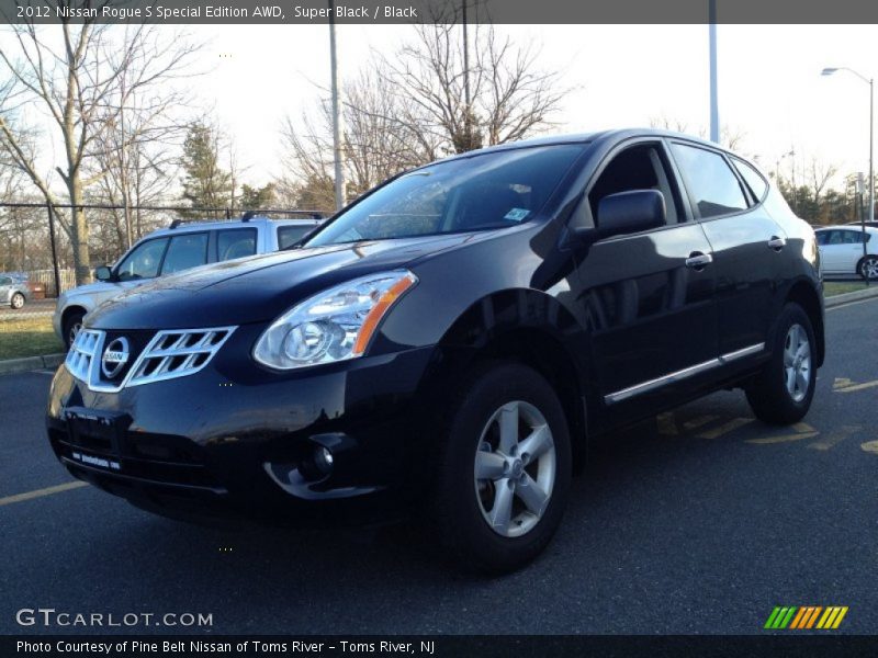 Front 3/4 View of 2012 Rogue S Special Edition AWD