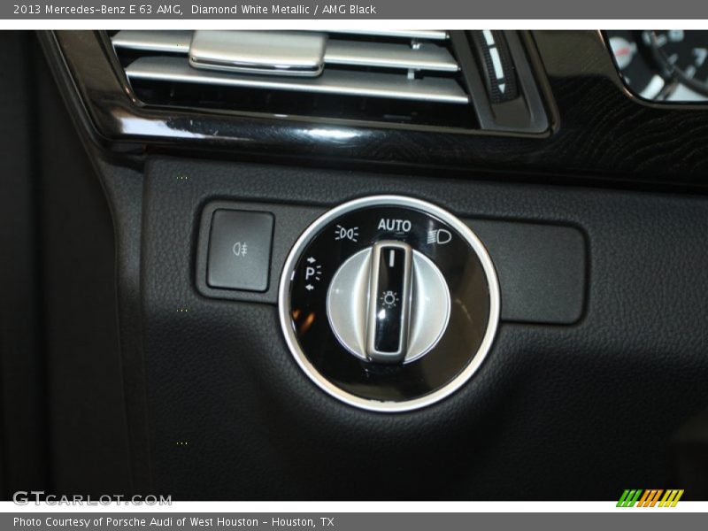 Controls of 2013 E 63 AMG
