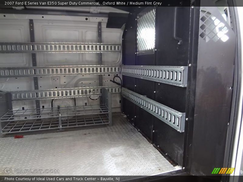 Oxford White / Medium Flint Grey 2007 Ford E Series Van E350 Super Duty Commercial