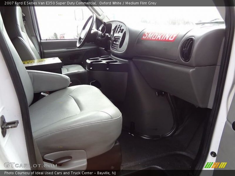 Oxford White / Medium Flint Grey 2007 Ford E Series Van E350 Super Duty Commercial