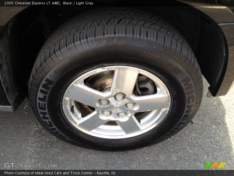 Black / Light Gray 2005 Chevrolet Equinox LT AWD