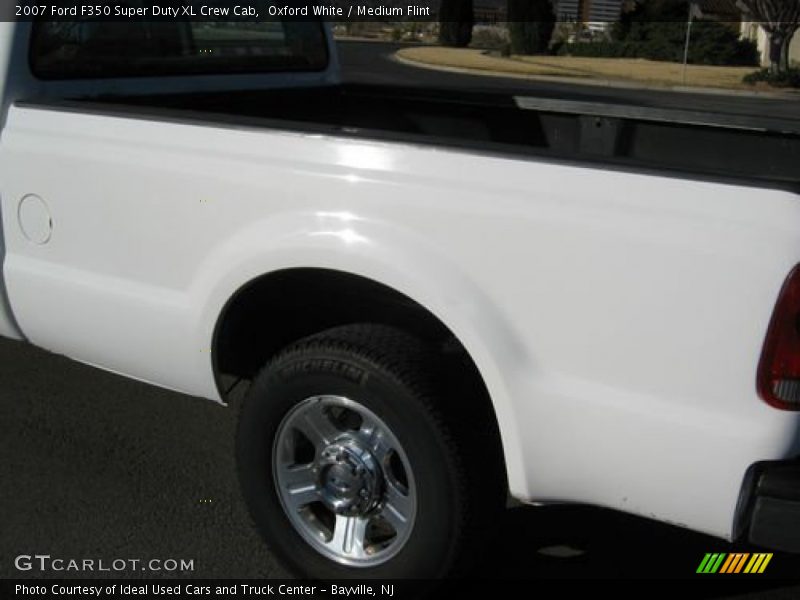 Oxford White / Medium Flint 2007 Ford F350 Super Duty XL Crew Cab