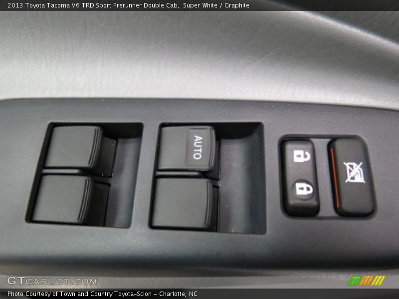 Super White / Graphite 2013 Toyota Tacoma V6 TRD Sport Prerunner Double Cab