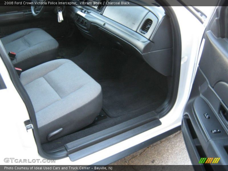 Vibrant White / Charcoal Black 2008 Ford Crown Victoria Police Interceptor