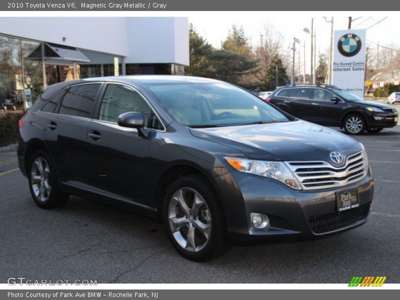 Magnetic Gray Metallic / Gray 2010 Toyota Venza V6