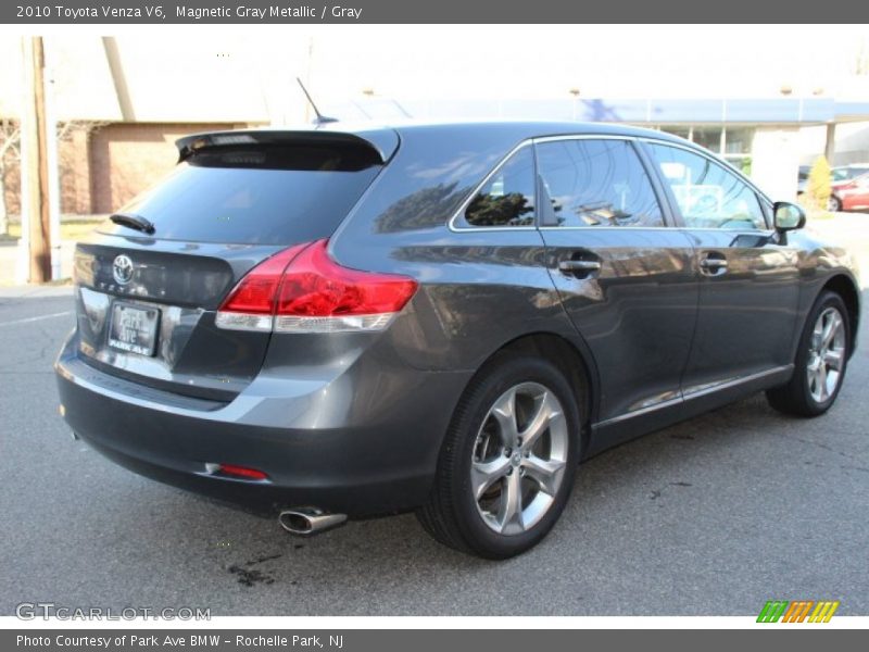 Magnetic Gray Metallic / Gray 2010 Toyota Venza V6