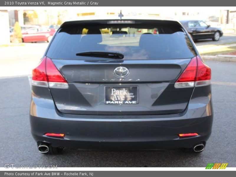 Magnetic Gray Metallic / Gray 2010 Toyota Venza V6