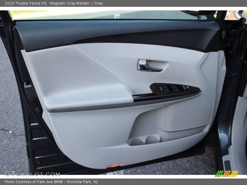 Door Panel of 2010 Venza V6