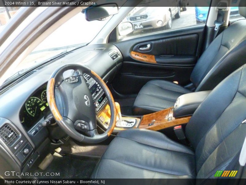Brilliant Silver Metallic / Graphite 2004 Infiniti I 35
