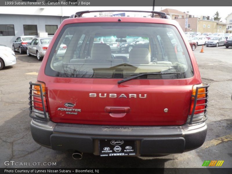 Canyon Red Pearl / Beige 1999 Subaru Forester S