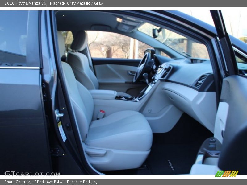Magnetic Gray Metallic / Gray 2010 Toyota Venza V6