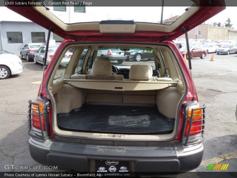 Canyon Red Pearl / Beige 1999 Subaru Forester S