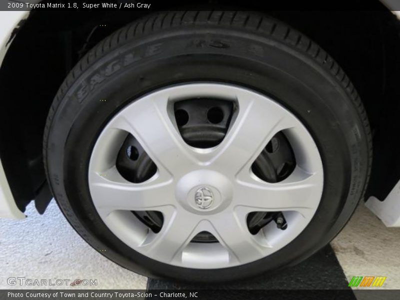 Super White / Ash Gray 2009 Toyota Matrix 1.8