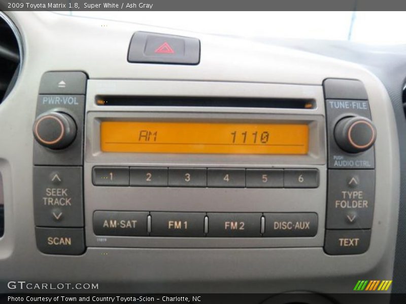 Super White / Ash Gray 2009 Toyota Matrix 1.8