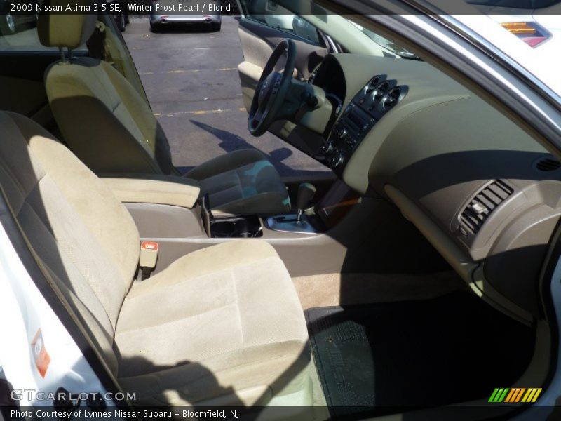 Winter Frost Pearl / Blond 2009 Nissan Altima 3.5 SE