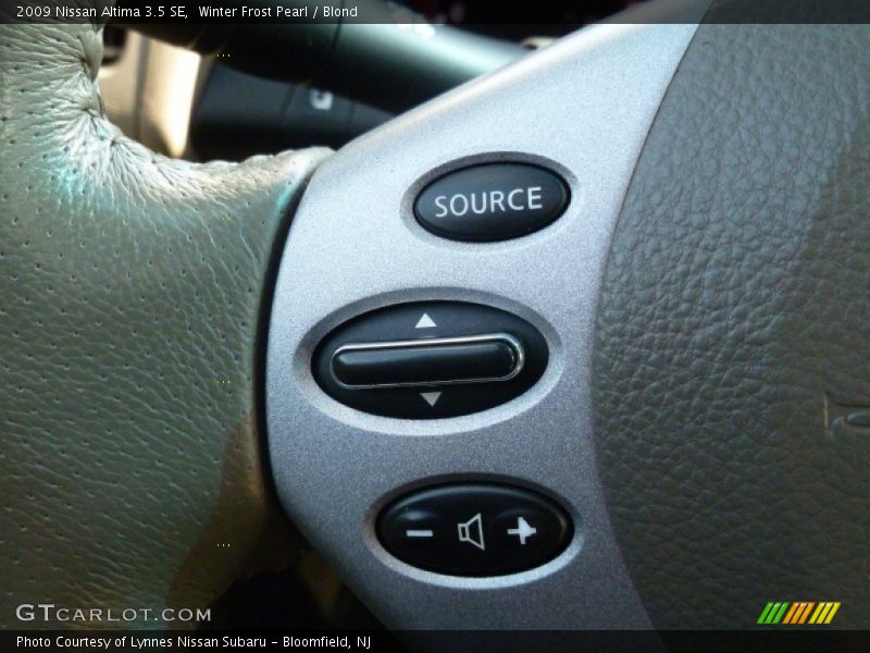 Winter Frost Pearl / Blond 2009 Nissan Altima 3.5 SE