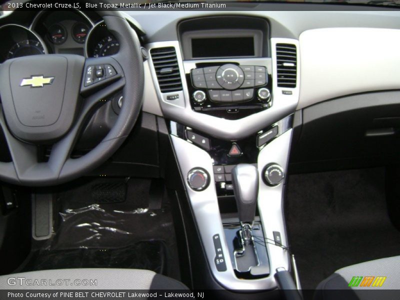 Blue Topaz Metallic / Jet Black/Medium Titanium 2013 Chevrolet Cruze LS