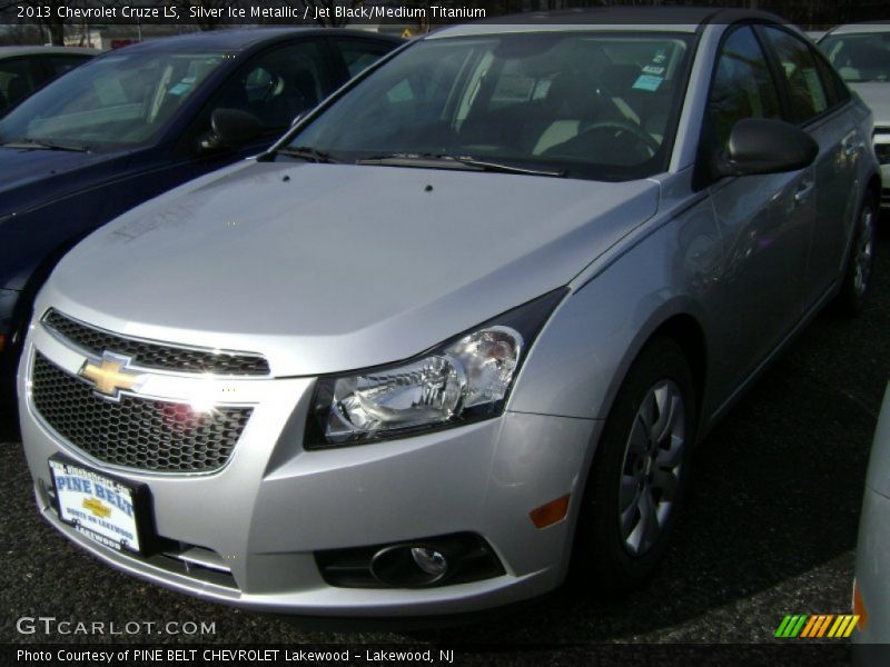 Silver Ice Metallic / Jet Black/Medium Titanium 2013 Chevrolet Cruze LS