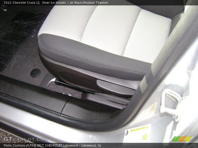 Silver Ice Metallic / Jet Black/Medium Titanium 2013 Chevrolet Cruze LS