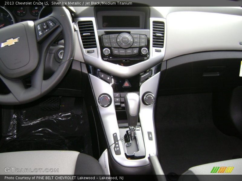 Silver Ice Metallic / Jet Black/Medium Titanium 2013 Chevrolet Cruze LS
