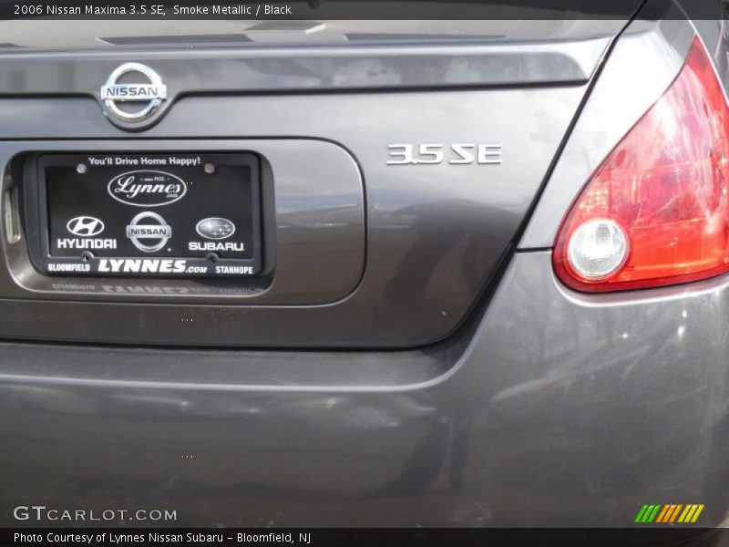 Smoke Metallic / Black 2006 Nissan Maxima 3.5 SE