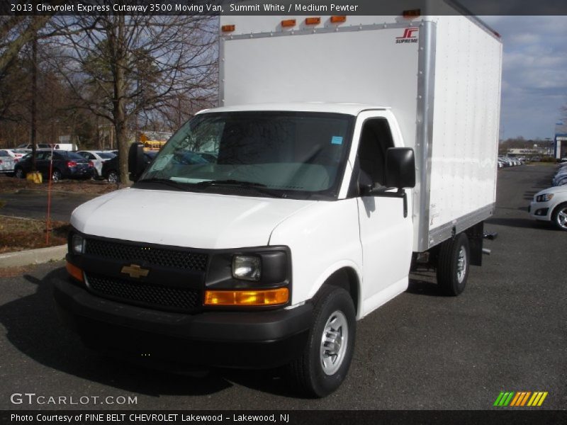 Front 3/4 View of 2013 Express Cutaway 3500 Moving Van