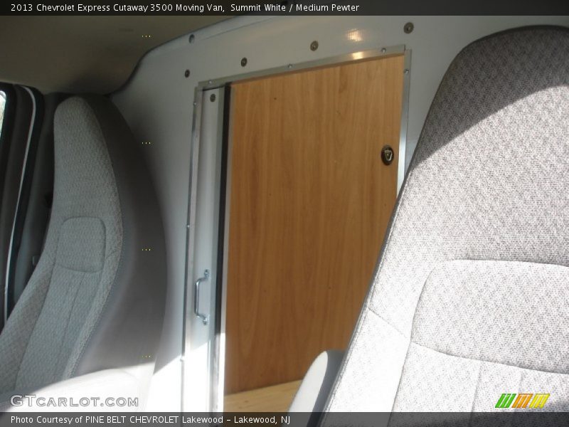  2013 Express Cutaway 3500 Moving Van Medium Pewter Interior
