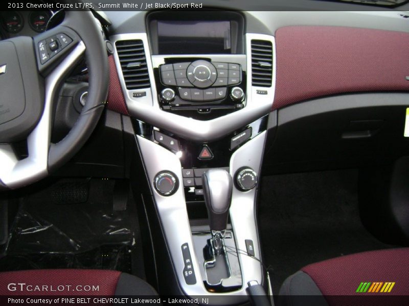 Summit White / Jet Black/Sport Red 2013 Chevrolet Cruze LT/RS