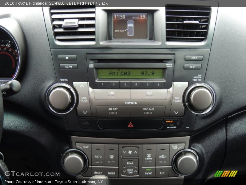 Controls of 2010 Highlander SE 4WD