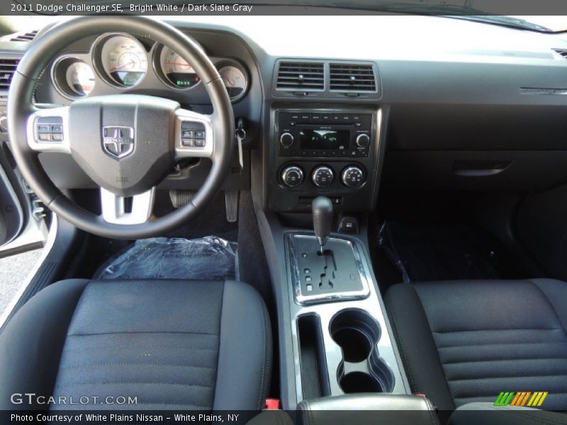 Bright White / Dark Slate Gray 2011 Dodge Challenger SE