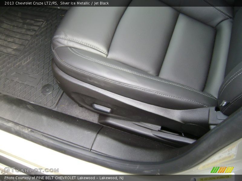 Silver Ice Metallic / Jet Black 2013 Chevrolet Cruze LTZ/RS