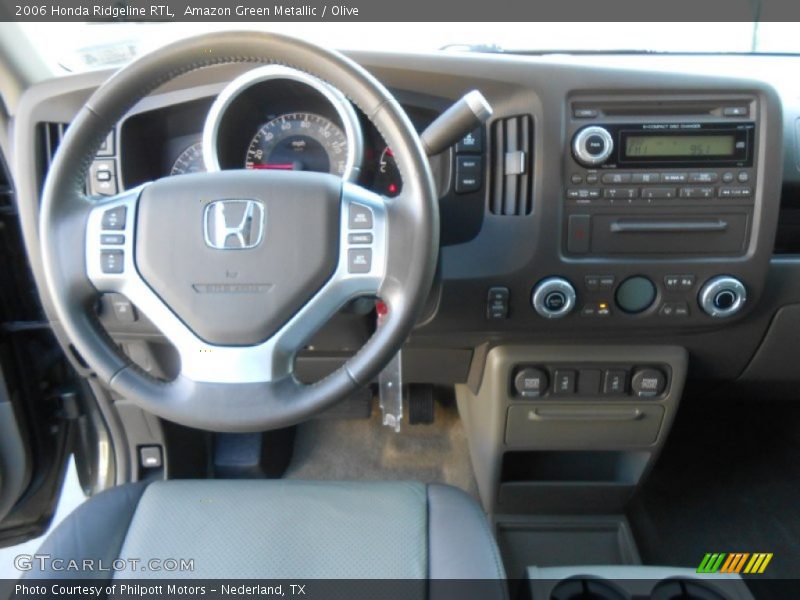 Dashboard of 2006 Ridgeline RTL
